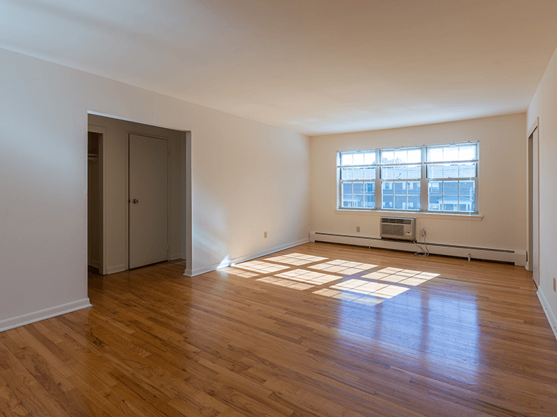 Summit Manor Hekemian & Co.